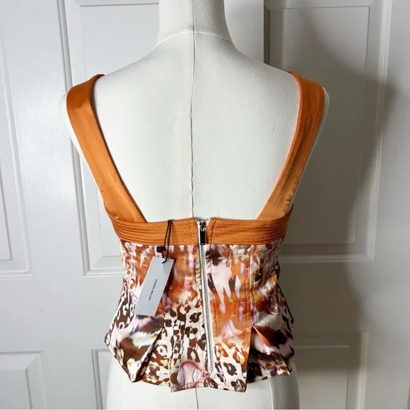 KAREN MILLEN Topstitch Animal Top (size 6) - Picture 7 of 9